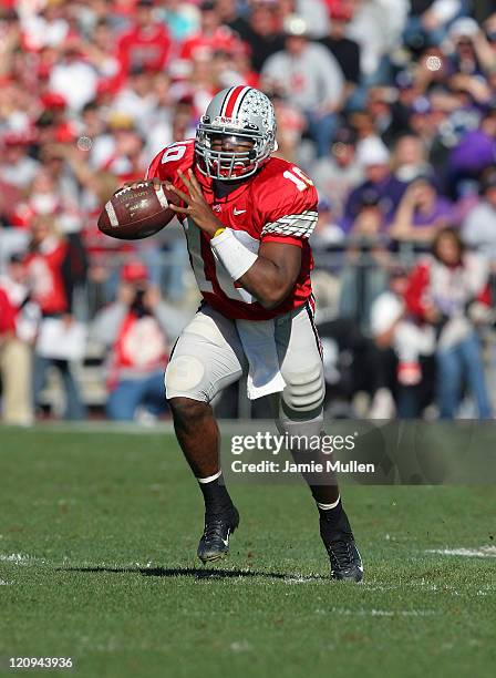 Ohio State Quarterback, Troy Smith, during the game against the Northwestern Wildcats, November 12 at Ohio Stadium in Columbus, Ohio. The Buckeyes...