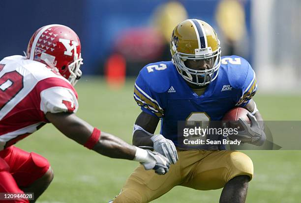 Pitt wide receiver Marcus Furman runs after a catch versus Youngstown State at Heinz Field in Pittsburgh, Pennsylvania, Sept. 24, 2005.