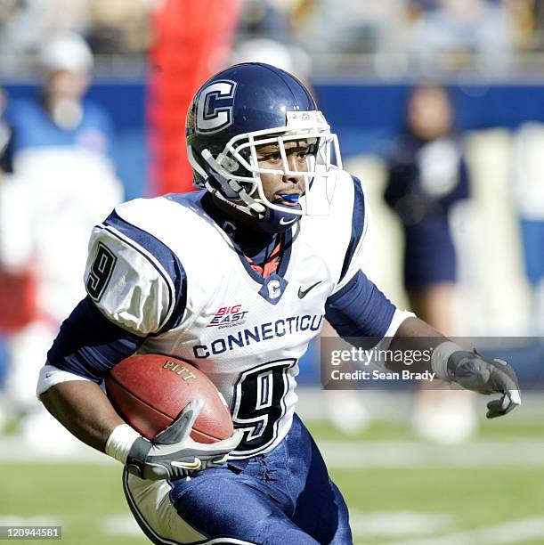 Connecticut's Courtney Robinson in action against Pittsburgh at Heinz Field in Pittsburgh, Pennsylvania on November 12, 2005.