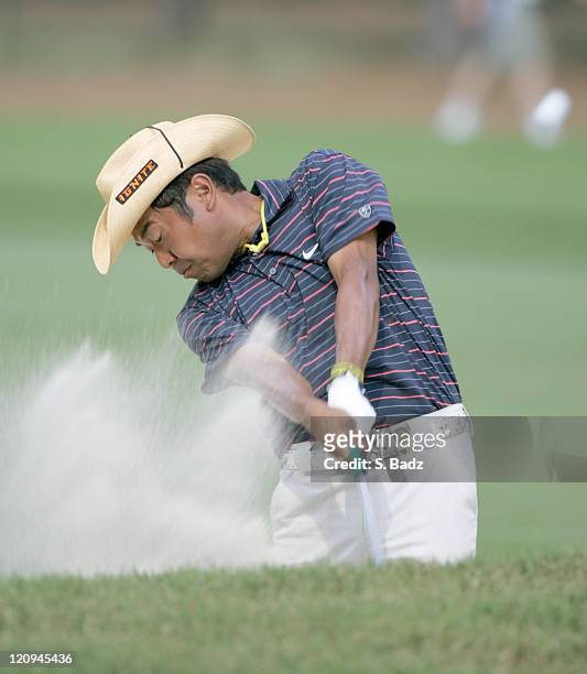 Shingo Katayama during the first round of the 2005 U.S. Open Golf Championship at Pinehurst Resort course 2 in Pinehurst, North Carolina on June 16,...
