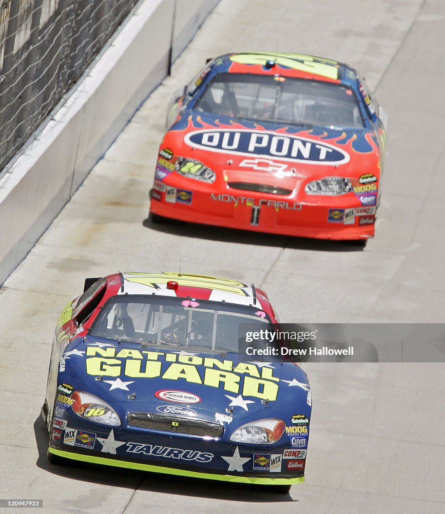 Mbna Racing Greg Biffle and Jeff Gordon during the Nascar Nextel Cup Series MBNA ...