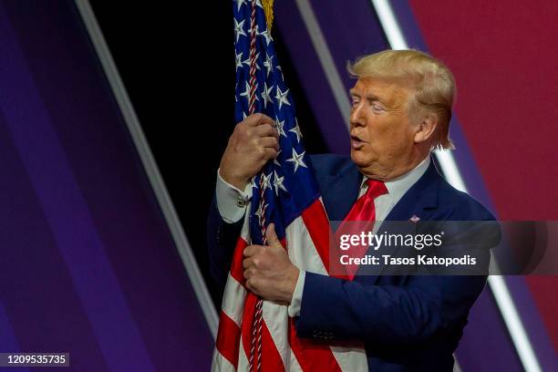 Hugging Flag 69 Trump Hugging Flag Stock Photos, High-Res Pictures, and Images ...