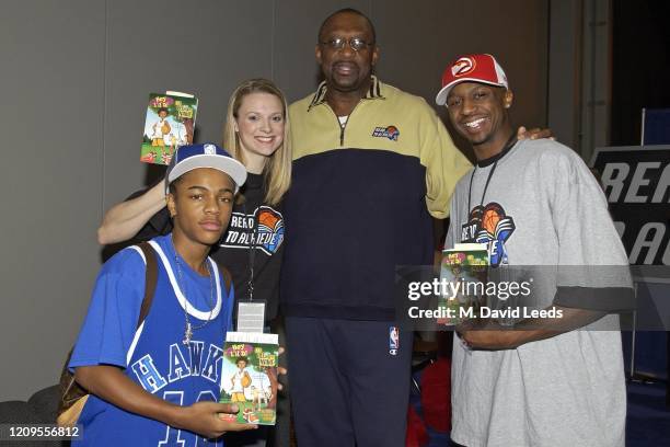 Rapper Bow Wow, Singer Faith Hill, NBA Legend Bob Lanier, and NBA Player Jason Terry pose for a photo during Jam Session as part of NBA All Star...