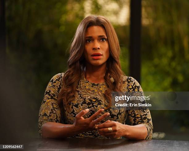 Angie Graham 722 Angie Graham Stock Photos, High-Res Pictures, and Images - Getty Images