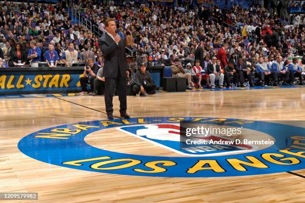 Actor Arnold Schwarzenegger addresses the crowd during the All Star Game as part of 2004 NBA All Star Weekend on February 15, 2004 in Los Angeles,...