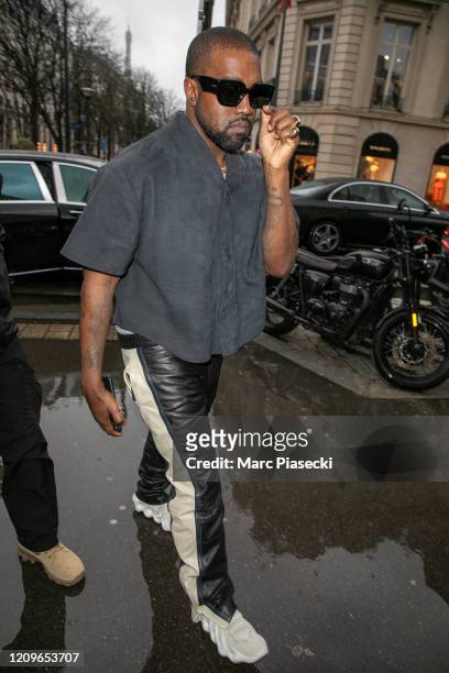 Kanye West arrives at L'Avenue restaurant on March 01, 2020 in Paris, France.