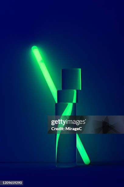 Distorted Flashlight 2,620 Optical Illusion Light Stock Photos, High-Res Pictures, and ...
