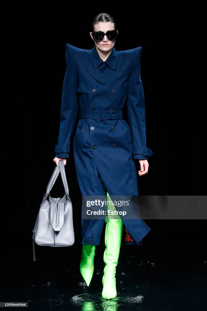 Balenciaga : Runway - Paris Fashion Week Womenswear Fall/Winter 2020/2021