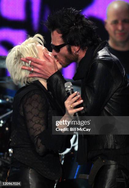 Cyndi Lauper and Scott Weiland during VH1's "Decades Rock Live" Honors Cyndi Lauper - November 11, 2005 at Trump Taj Mahal in Atlantic City, New...