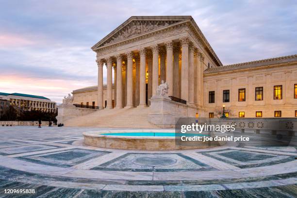 blue hour, united states supreme court building, washington dc, america - judiciary committee 個照片及圖片檔