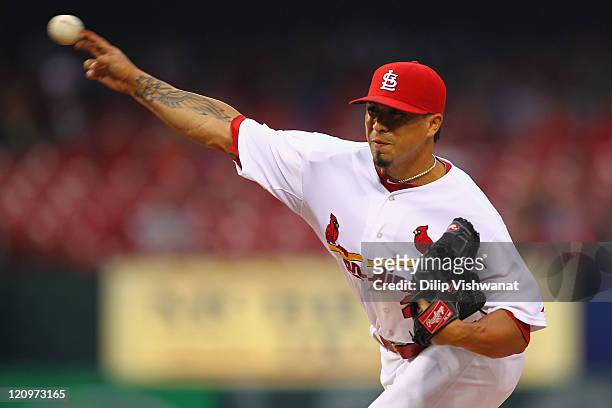 Starter Kyle Lohse of the St. Louis Cardinals pitches against the Colorado Rockies at Busch Stadium on August 12, 2011 in St. Louis, Missouri.