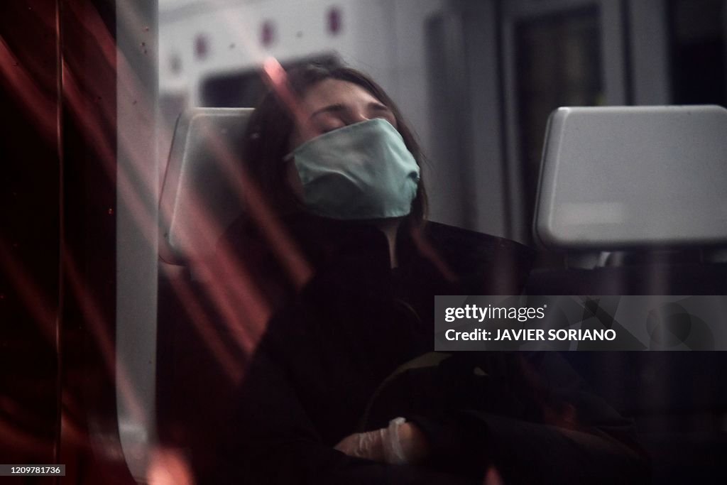 TOPSHOT-SPAIN-HEALTH-VIRUS-TRANSPORT