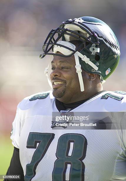 Hollis Thomas defensive tackle for the Philadelphia Eagles jokes with team mates before a game against the Arizona Cardinals at Sun Devil Stadium in...