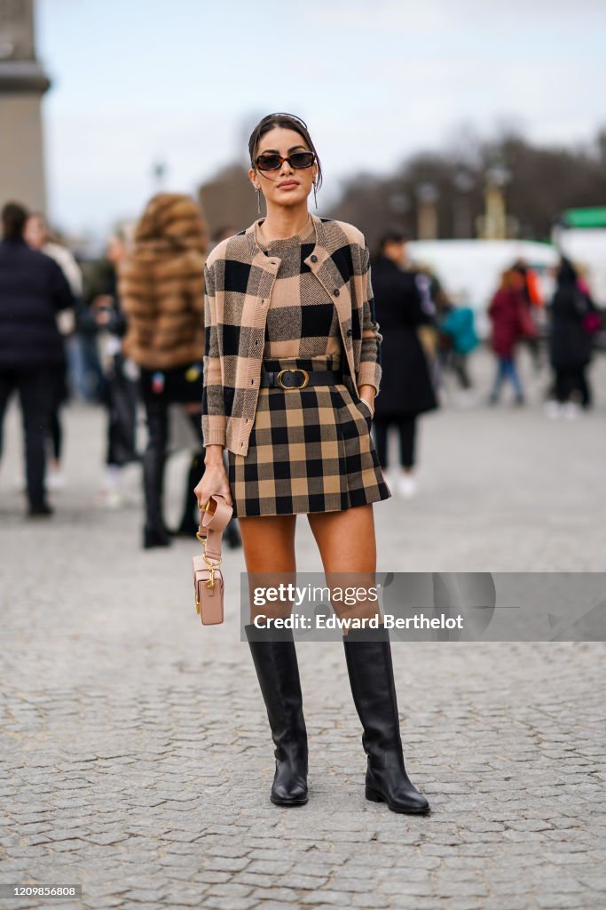 Street Style  - Paris Fashion Week - Womenswear Fall/Winter 2020/2021 : Day Two