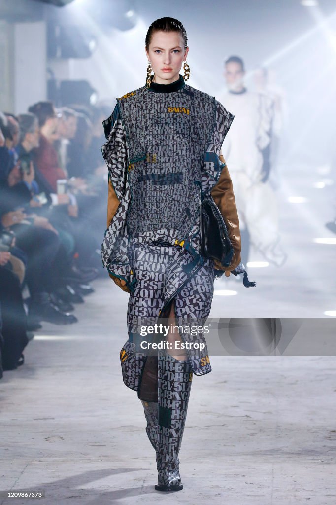 Sacai: Runway - Paris Fashion Week Womenswear Fall/Winter 2020/2021