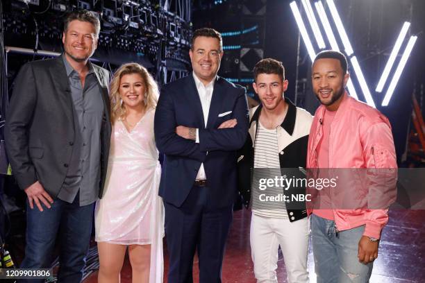 Knockout Rounds" Episode 1809 -- Pictured: Blake Shelton, Kelly Clarkson, Carson Daly, Nick Jonas, John Legend --