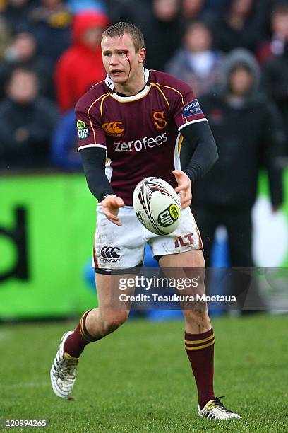 Robbie Robinson of Southland passes the ball during the round nine ITM Cup match between Southland and North Harbour at Rugby Park on August 13, 2011...