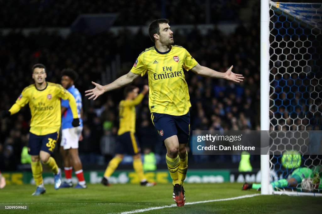 Portsmouth FC v Arsenal FC - FA Cup Fifth Round