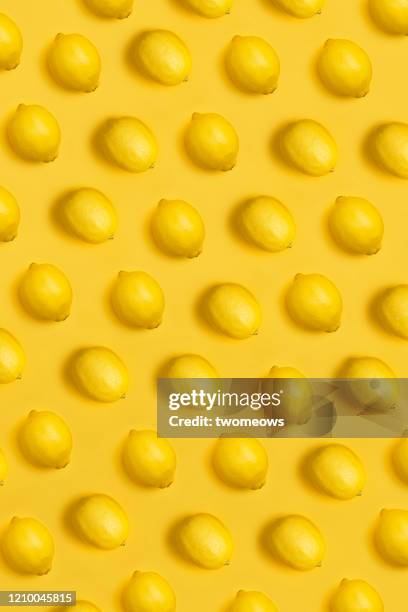 lemon pattern background. - lemon pattern stock-fotos und bilder