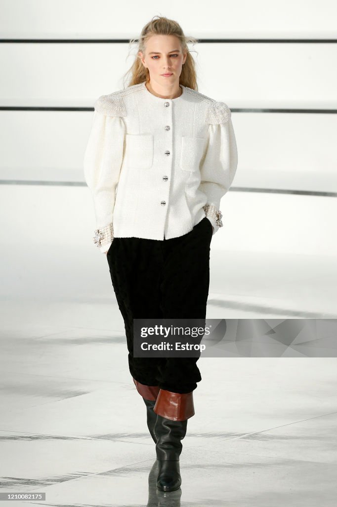 Chanel : Runway - Paris Fashion Week Womenswear Fall/Winter 2020/2021