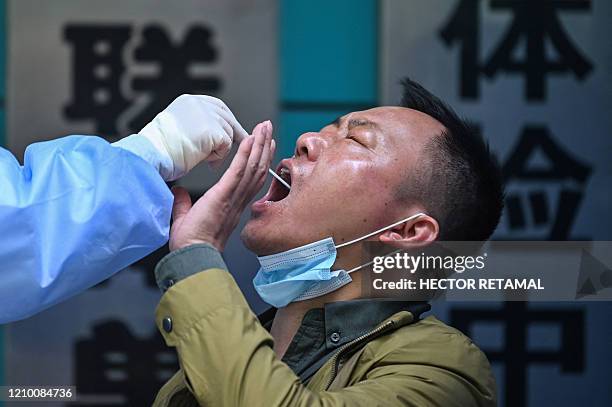 Someone Getting Tested 5,189 Man Getting Tested For Virus Stock Photos, High-Res Pictures, and ...