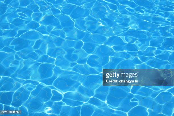 blue waves；the ripples rippled in circles - poolbillard billard stock-fotos und bilder