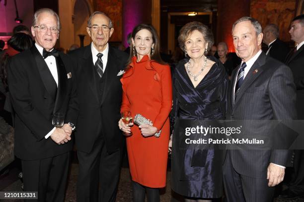 Portrait of, from left, Richard DeScherer, former New York City Mayor Mario Cuomo, Jennie DeScherer, Matilda Cuomo, and then-current New York City...