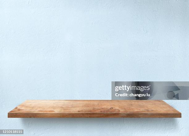 neat exhibition table; - plank timber fotografías e imágenes de stock