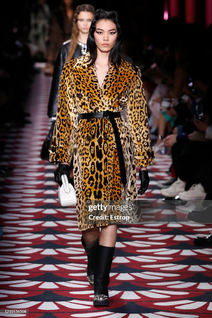 Miu Miu : Runway - Paris Fashion Week Womenswear Fall/Winter 2020/2021