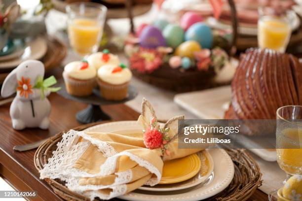 easter dining - easter ham stock pictures, royalty-free photos & images