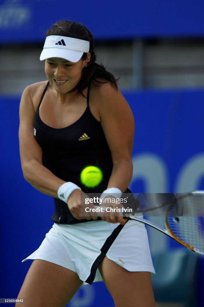 WTA Medibank International - Women's Singles - Ana Ivanovic vs Nadia Petrova - January 9, 2007