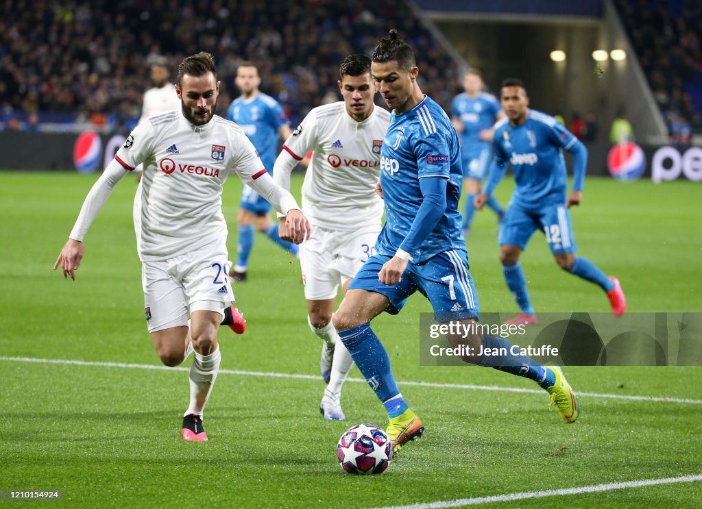 Olympique Lyonnais v Juventus - UEFA Champions League