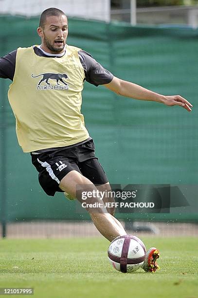Auxerre's Israeli striker Ben Sahar controls the ball during a training session, on August 13, 2011 at the Abbe-Deschamps stadium in Auxerre. AFP...