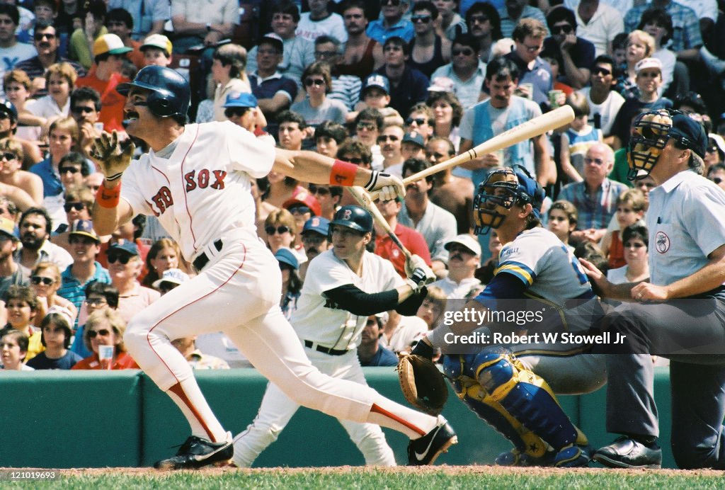 Dwight Evans Connects