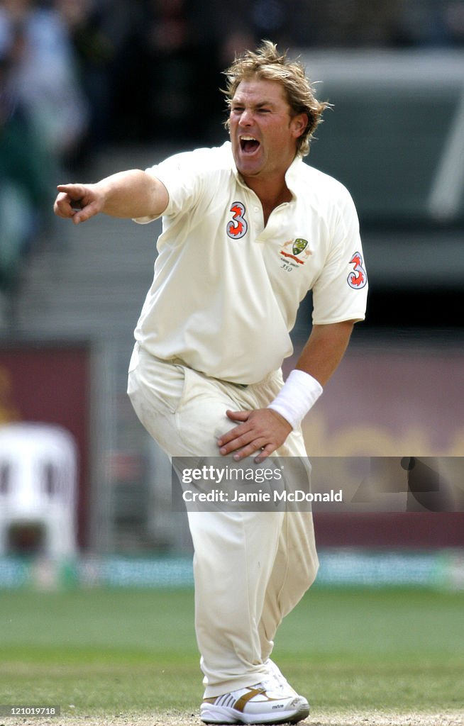 The 3 Mobile Ashes Series - Fourth Test - Day Three - Australia vs England - December 28, 2006