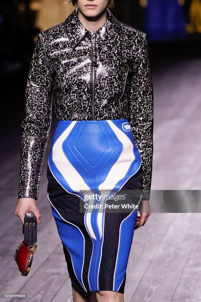 Louis Vuitton : Runway - Paris Fashion Week Womenswear Fall/Winter 2020/2021