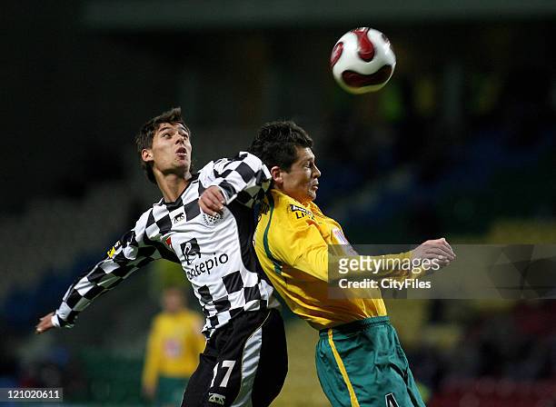Nuno Pinto and Anderson Polga during a Portuguese Bwin League 16th round match between Boavista and Sporting in Porto, Portugal on January 28, 2007.