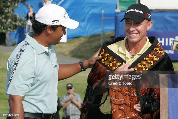 Michael Campbell and Nathan Green the Bluechip New Zealand Open Champion at Gulf Harbour in Auckland, New Zealand on December 3, 2006.