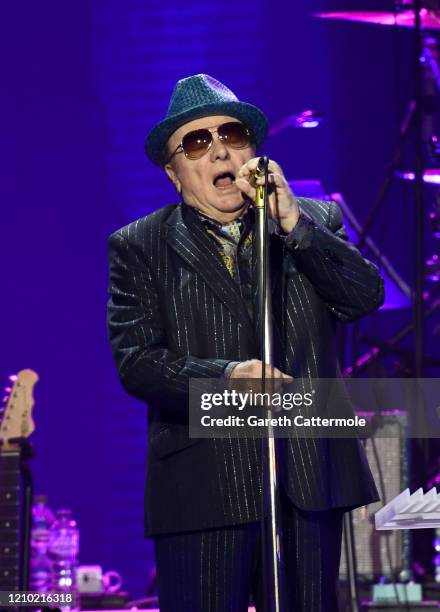 Morrison Uk Rapper 1,186 Van Morrison In Concert Stock Photos, High-Res Pictures, and ...