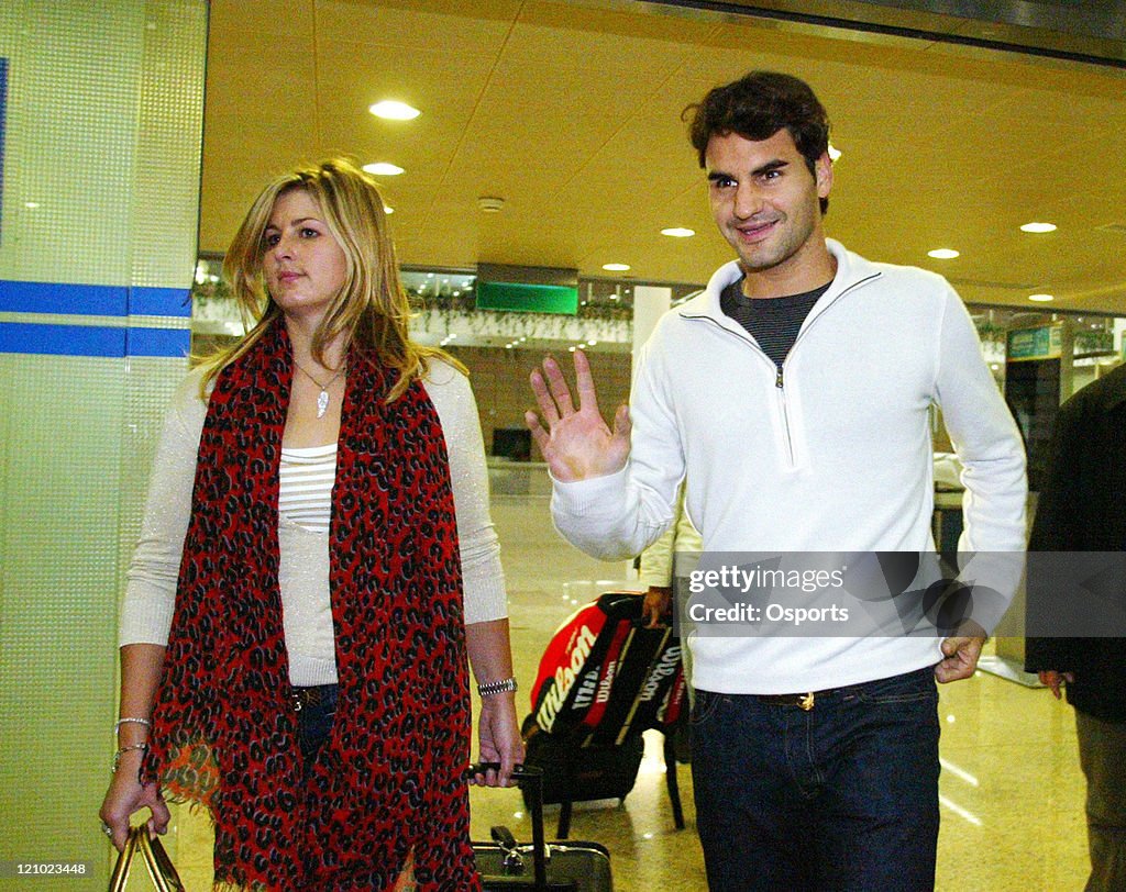 Roger Federer Arrives in Shanghai for the Shanghai Tennis Masters Cup - November 6, 2006