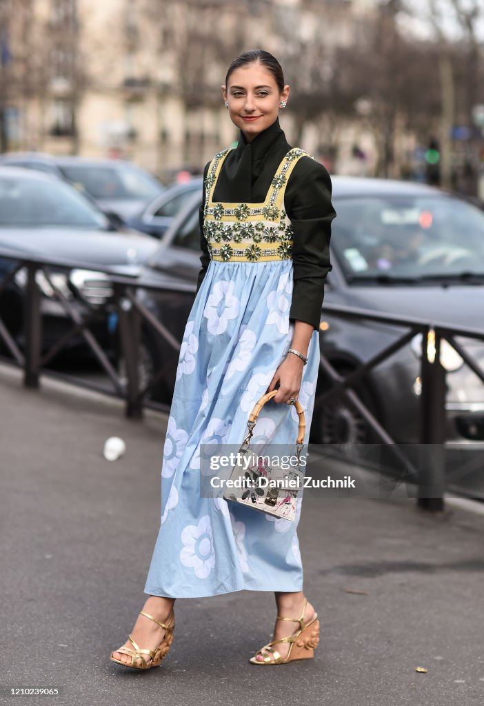 Street Style  - Paris Fashion Week - Womenswear Fall/Winter 2020/2021 : Day Nine