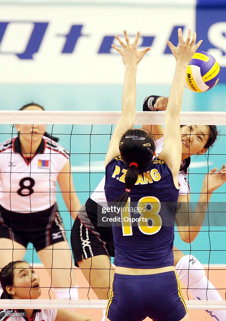 15th Asian Games Doha 2006 - Women's Volleyball - Quarterfinals - China vs Mongolia - December 8, 2006