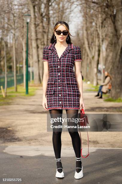 15,968 White Dress With Black Tights Stock Photos, High-Res Pictures, and  Images - Getty Images