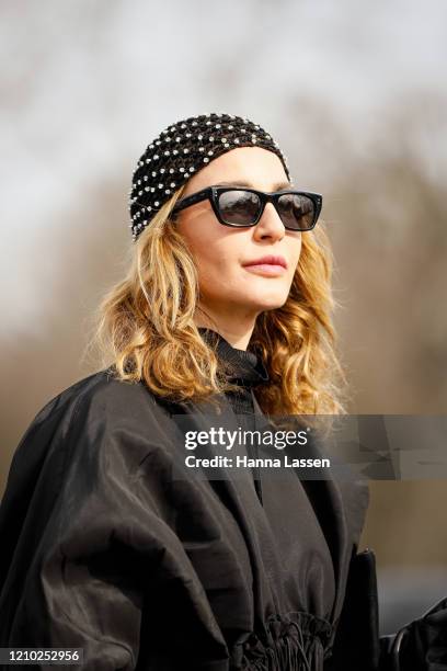 Guest wearing black bandana and Celine sunglasses outside Paris Fashion Week Womenswear Fall/Winter 2020/2021 Day Nine on March 03, 2020 in Paris,...