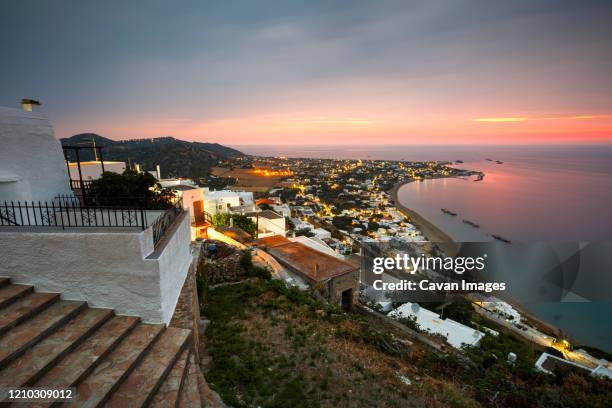 view of molos village from chora, skyros island, greece. - skyros stockfoto's en -beelden