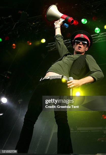 Scott Weiland of Velvet Revolver during Fields of Rock Festival 2007 in the Netherlands - June 17, 2007 in Biddinghuizen, Netherlands.