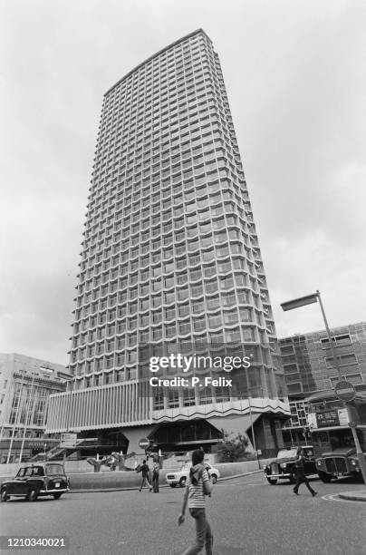 Centre Point, a 33-storey tower block designed by George Marsh of architects Richard Seifert and Partners, in London, England, 29th June 1972. One of...