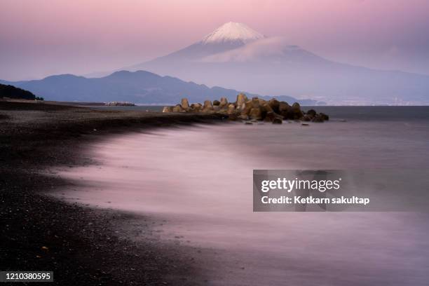 seascape at miho no matsubara and mount fuji, shizuoka. - suruga bay stock pictures, royalty-free photos & images