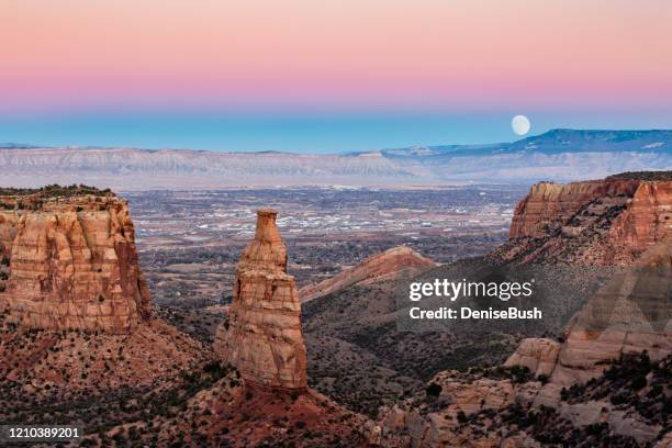 獨立紀念碑，科羅拉多州國家紀念碑 - colorado national monument 個照片及圖片檔