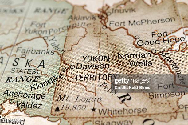 Yuk Map Yukon Territory Map Fotografías e imágenes de stock - Getty Images
